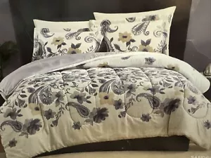 PEM AMERICA Sandrine King Comforter 104 x 86 Polyester White Gray Beige Paisley - Picture 1 of 9