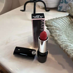 Mary Kay Gel Semi-Shine Lipstick ~ Red Smolder ~ Full Coverage ~ New In Box - Picture 1 of 3