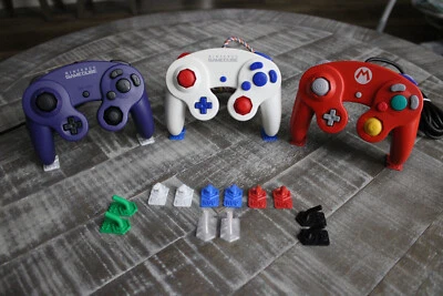 Micro Nintendo Gamecube Controller Stands - Minimalistic & Low Profile - 5 Sets - Image 1 of 4