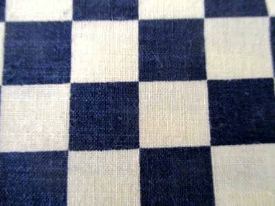 3-1/2 YDS CREAM & NAVY BLUE 1/2" INCH CHECK 100% COTTON - Image 1 of 3