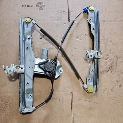 Regulador ventana delantera izquierda Infiniti Q50 2014-2022 OEM KU34 Foto 1 de 2