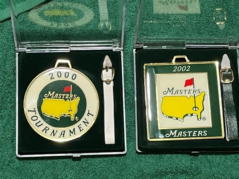 2 NEW Masters Metal Golf Bag Tags Augusta National 2000 & 2002 Tiger Woods Cover