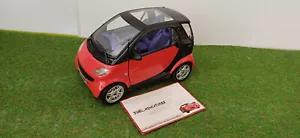 SMART City Coupé Rouge échelle 1/18 fabri MAISTO voiture miniature de collection - Foto 1 di 8