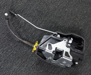 BMW 5-Series E60 E61 Original Front Left Door Lock Latch Actuator OEM 7202145 - Picture 1 of 14