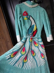 VTG AQUA TURQUOISE MULTI COLOR PEACOCK CHENILLE QUILT LOUNGE ROBE SZ S 50s 60s - Picture 1 of 12