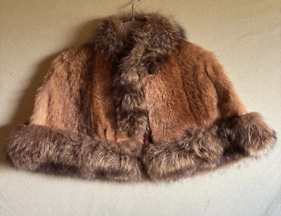 Vintage Fur Wrap Womens Size Small to Medium Red Fox One of a Kind Lined Glamor - Image 1 of 4