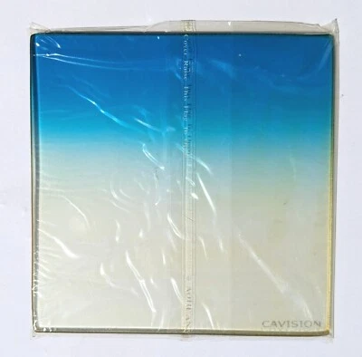 Cavision 4x4" Graduated Blue 0.3 Glass Filter #FTG4X4GB03 sealed w/ pouch, cloth - Image 1 of 4