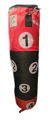 Hammer Boxsack 14 kg - rot hängend mit Türstange - Bild 1 von 4