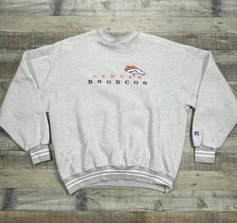 Denver Broncos Sweater Mens Extra Large Gray Russell Athletic USA Sweatshirt Cover
