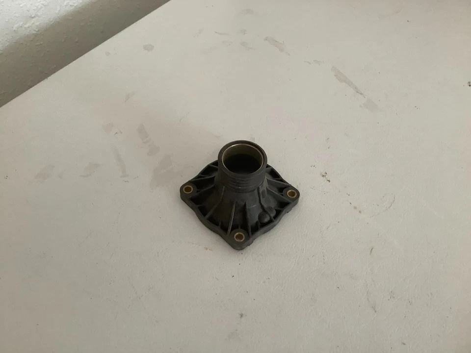 BMW 740i 1994 termostato carcasa Bilstein Foto 1 de 1