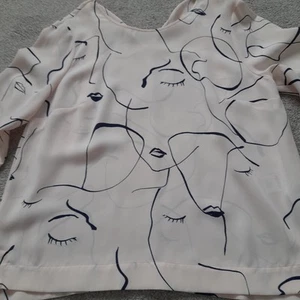 Phase Eight Pale Pink and Black Face Print Blouse Size 14 - Picture 1 of 9