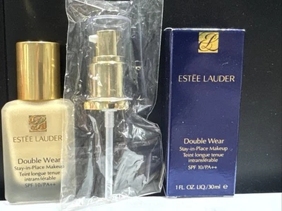 Estée Lauder Double Wear Stay-In-Place 24Hr Makeup 1 fl oz/30ml 1W1 Bone SPF-10 - Image 1 of 4