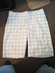 Nike Golf Dri Fit Standard Fit Men's Plaid White Size 34 Sport Shorts - Picture 1 of 11