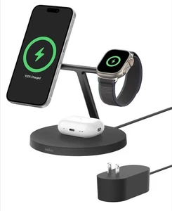 Belkin MagSafe-Compatible Charger, 3-in-1 Wireless Charging Station - Black - Picture 1 of 5