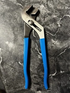 Alicates de mandíbula recta con lengüeta y ranura de 10 pulgadas con bloqueo de canal 430 - Imagen 1 de 2