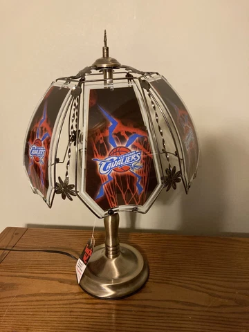Cleveland Cavaliers 3 Way Touch Lamp Table Lamp 23โ Tall 6 Glass Panels See Note Cover
