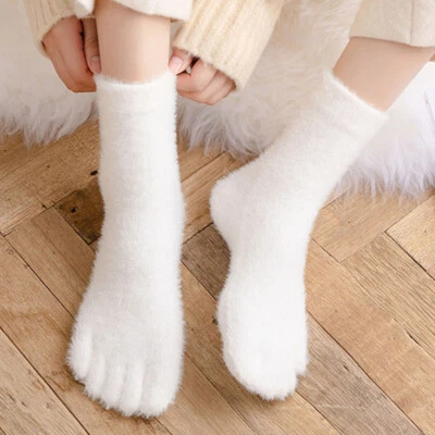1 Pair Lady Warm Faux Fur Fluffy Five Finger Socks Thick Winter Home Soft Socks - Bild 1 von 4