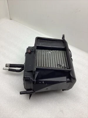 Conjunto de núcleo y carcasa de evaporador Toyota Tundra 2001 OEM AA448800-1823 Foto 1 de 4