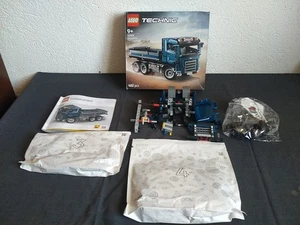 Lego Technic 42203 - LKW mit Klappkoffer komplett kostenloser Versand!!! - Bild 1 von 7