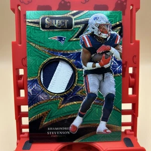 2024 Panini Select RHAMONDRE STEVENSON JERSEY PATCH GREEN PRIZM 2/5 - Picture 1 of 7