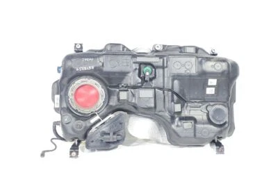 Mercedes-Benz GLA250 2018 2019 OEM tanque de combustible 2,0 L 4 cilindros AWD Foto 1 de 4