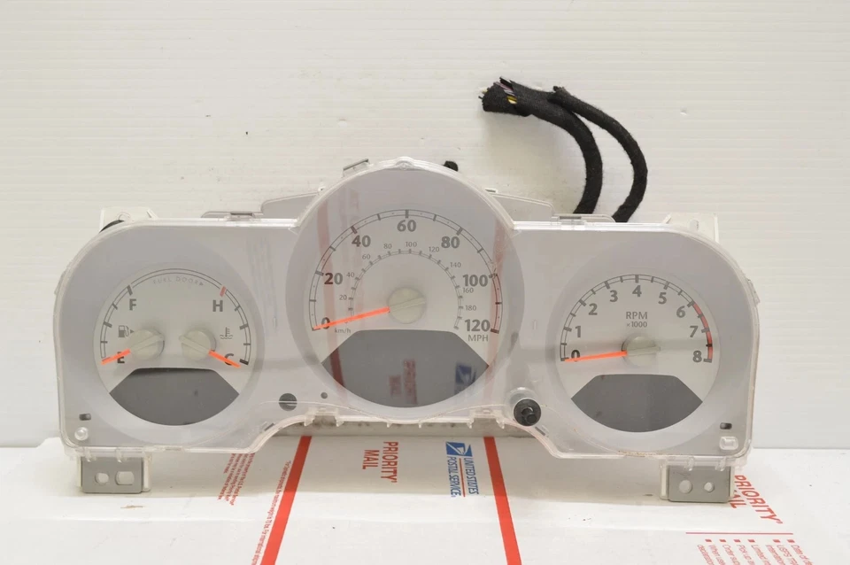 Cuadro de instrumentos velocímetro Chrysler PT Cruiser 2006-2008 124 k millas LL2 007 Foto 1 de 4