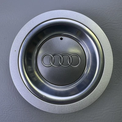 Cubierta central plateada 8H0 601 165 A OEM para Audi A4 2003-2006 convertible OEM Foto 1 de 4