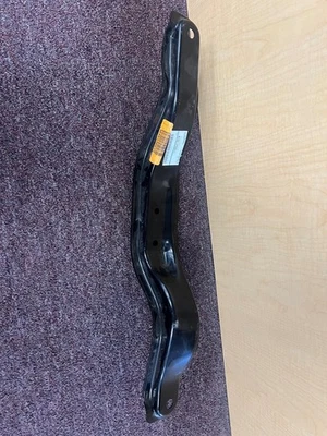 04-20 Subaru WRX Impreza transmisión delantera travesaño OEM 41011FE011 Foto 1 de 3