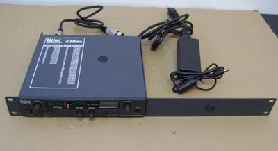 LISTEN TECHNOLOGIES LT-800-216 MHz RF TRANSMITTER   W/Rackmount & screws   NICE! - Image 1 of 4