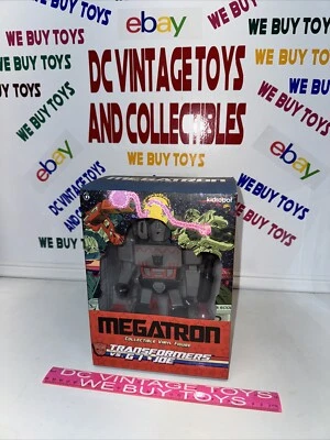 Kidrobot Transformers Vs G.I. Figura Vinilo Coleccionable Joe Megatron 7" 29170 Foto 1 de 4