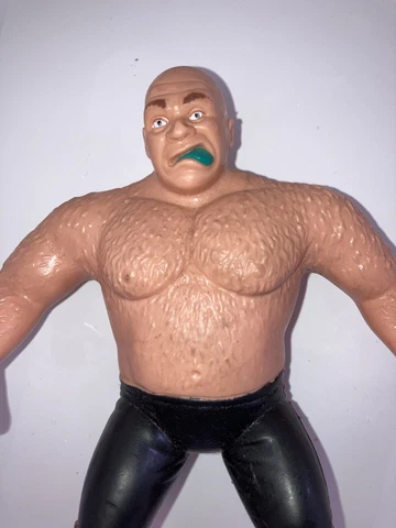 ACTION FIGURE George The Animal Steele (NEAR MINT) Cover