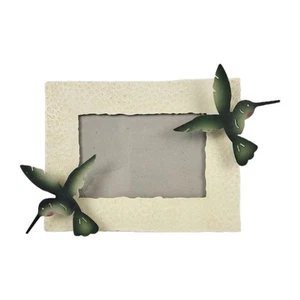 Metall strukturierter Bilderrahmen ~ Kolibris auf Federn ~ Cottagecore Cabincore 8,5 × 6,5 - Bild 1 von 9