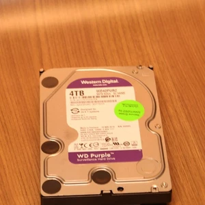 Western Digital púrpura 4 TB SATA 3,5 pulgadas WD40PURZ - Imagen 1 de 2