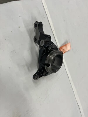 Левый поворотный кулак для Lexus RX350 2015-10 - Изображение 1 из 4