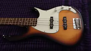 Peavey Milestone iii Bass Guitar (4 String) Vintage Burst - Picture 1 of 8