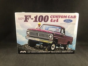 Moebius 1970 F-100 Custom Cab 4x4 Pickup 1:25 Scale Plastic Model Kit 1230 NIB - Picture 1 of 5