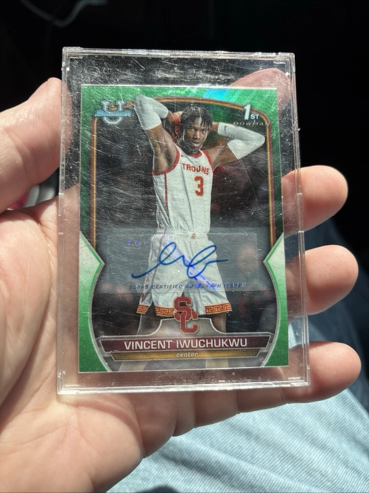 2022-23 Bowman Chrome U Prospect Green Refr #92 Vincent Iwuchukwu Auto /99  - Image 1 of 1