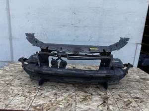 RADIATOR SUPPORT FRONT CARRIER SET LAND ROVER DISCOVERY SPORT (2015-2019) OEM - Picture 1 of 12