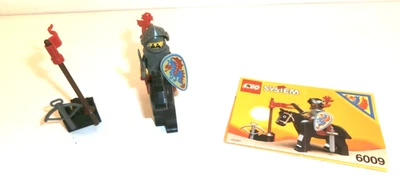 LEGO 6009 BLACK KNIGHT VINTAGE 1992 - Photo 1/3