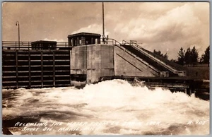 Postcard RPPC Sault Ste. Marie Michigan Releasing Water From L. C. Sabin Lock - Picture 1 of 2
