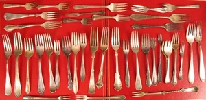 ANTIQUE ESTATE COLLECTION ASSORTED SILVER PLATE FORKS FORKS FORKS WOW !! - Picture 1 of 7