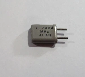 HC-25/U - 7,7433 MHz Radio Crystal - 0,039 pinów - Alan - Zdjęcie 1 z 2