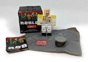 CAPTAIN INYO22 Roblox Series 7 Black Box & Virtual Code Deluxe Spyglass - Picture 1 of 3