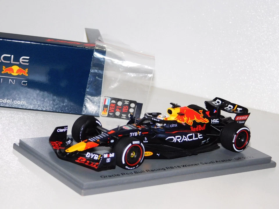 RED BULL HONDA #1 GANADOR VERSTAPPEN SAUDI ARABIAN GP 2022 SPARK S8524 1:43 Foto 1 de 1