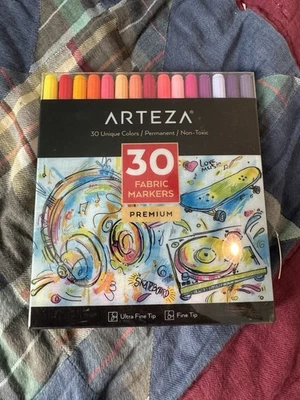 Prenium Arteza Fabric Markers Set NEW Arts and Crafts Gift Set of 30 - Image 1 of 4