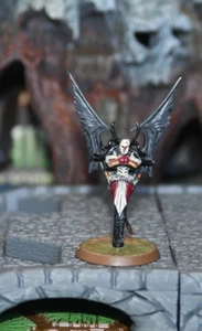 Heroscape Runa - Dawn of Darkness  (1 Figure & 1 Battle Card) - Picture 1 of 2