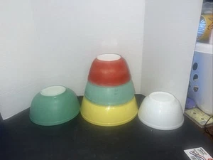 Vintage Pyrex Primary Colors Nesting Mixing Bowls Set of 5 No Blue - Picture 1 of 23