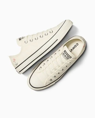 Converse Chuck Taylor Embroidered Little Flowers Egret Size 5UK Cream A10149C - Image 1 of 4
