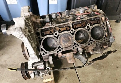 2009-2023 Dodge 5.7L Hemi Engine Short Block NEEDS REBUILT 217K MILES KNOCKS - Image 1 of 4