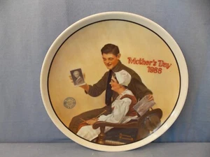 Rockwell Society “My Mother” Mother’s Day Collection Decorative Plate 1988 - Picture 1 of 3